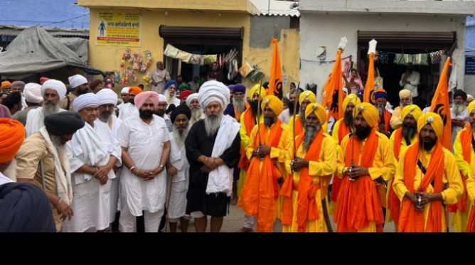 Harmeet Singh Pathanmajra also participated in the Nagar Kirtan organized at Ghadam